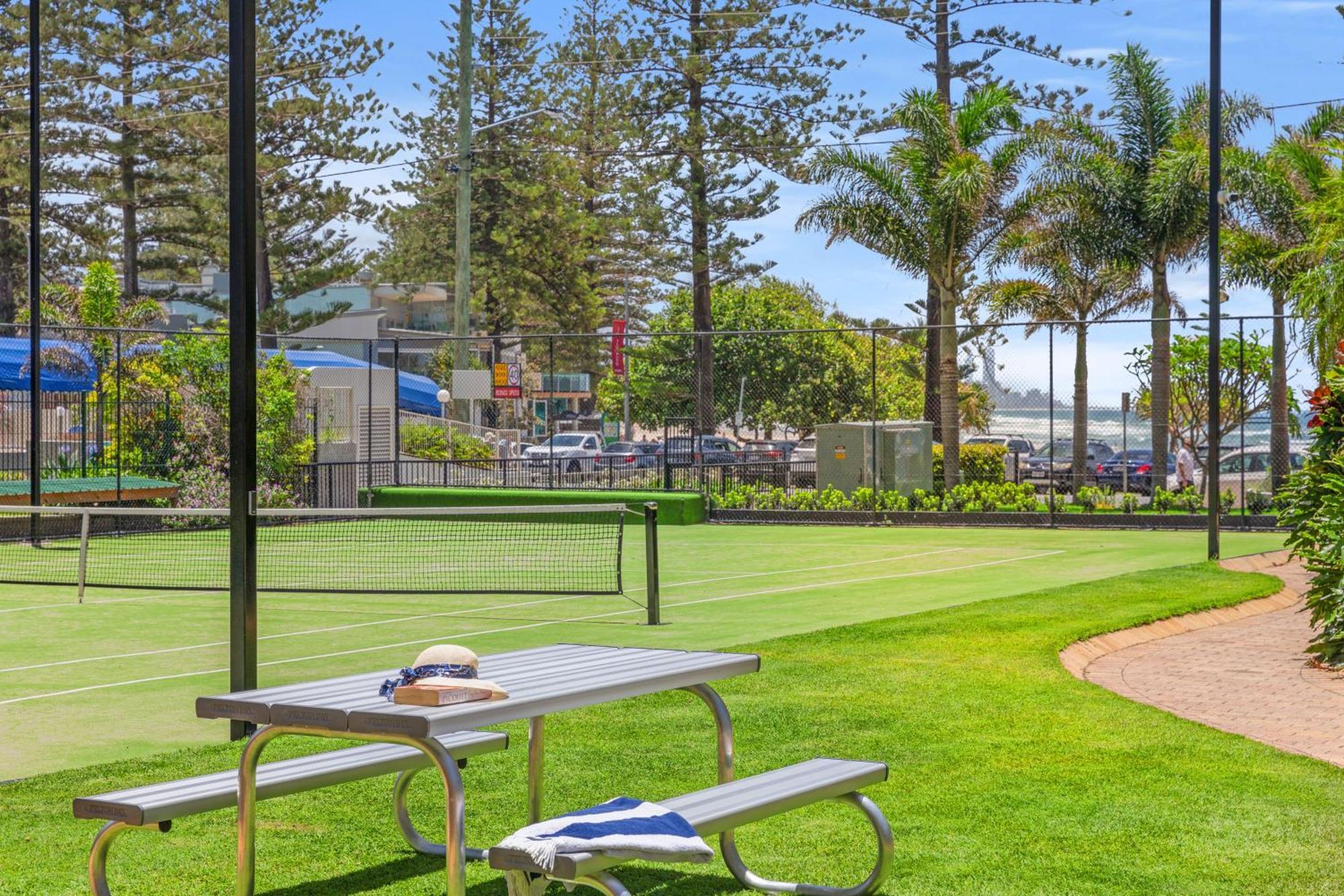 Burleigh Beach Tower Gold Coast Esterno foto
